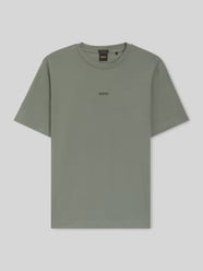 T-shirt o kroju relaxed fit z mieszanki bawełny model 'TCHUP' od BOSS Orange - 18