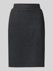 Knielange rok met steekzakken, model 'VINJA' van Soyaconcept - 2