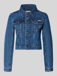Kurtka jeansowa o krótkim kroju z detalem z logo od Calvin Klein Jeans - 22