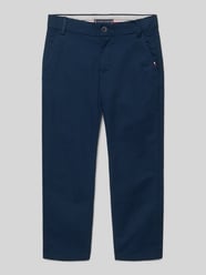 Regular Fit chino z mieszanki bawełny od Tommy Hilfiger Kids - 35