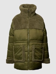 Steppjacke mit Stehkragen Modell 'IBEN' von Only Grün - 11