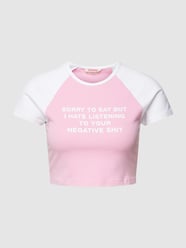 Cropped T-Shirt in Two-Tone-Machart von REVIEW Rosa - 25
