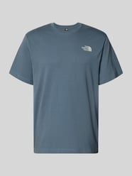 t-shirt o kroju relaxed fit z nadrukiem z logo od The North Face - 17