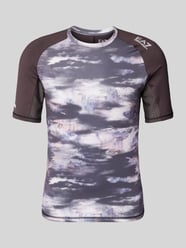 T-Shirt mit Label-Print Modell 'VIGOR' von EA7 Emporio Armani Grau - 32