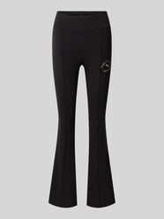 Slim Fit Schlaghose mit Label-Detail von Puma - 15