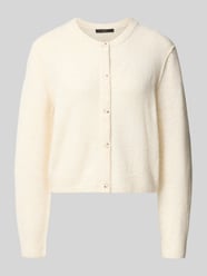 Strickjacke mit Rundhalsausschnitt und Knopfleiste von Oui - 31