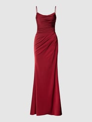 Avondjurk in wikkellook van Luxuar Rood - 20