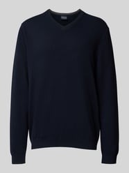 Sweter z kaszmiru z dekoltem w serek od Christian Berg Men - 20