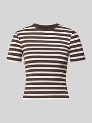 t-shirt o kroju slim fit z dodatkiem wiskozy model 'JUNE' od ONLY - 48