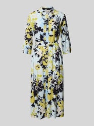 Hemdblusenkleid mit Bindegürtel von comma - 32