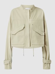 Cropped Jacke mit Stehkragen Modell 'Lana'  von YOUNG POETS SOCIETY Grün - 41