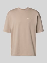 Oversized T-Shirt mit Label-Stitching von PEGADOR Beige - 20