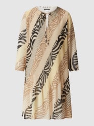 Kleid mit Plisseefalten Modell 'Puntuale'  von Pennyblack Beige - 39
