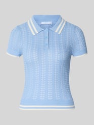 Koszulka dzianinowa z mieszanki wiskozy z kołnierzykiem polo od GUESS - 23