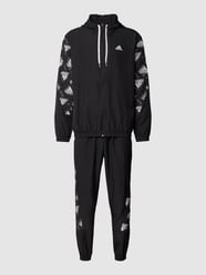 Trainingsanzug mit Allover-Logo von ADIDAS SPORTSWEAR Schwarz - 35