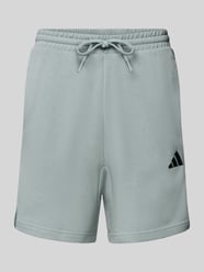 Regular Fit Shorts met viscose-aandeel van adidas Sportswear - 23