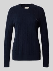 Sweter z dzianiny ze ściegiem warkoczowym i wyhaftowanym logo od Gant - 20