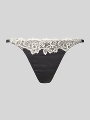 String mit zarter Spitzenbordüre von Jake*s Casual - 30