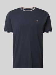 t-shirt z paskami w kontrastowym kolorze i okrągłym dekoltem od Christian Berg Men - 7