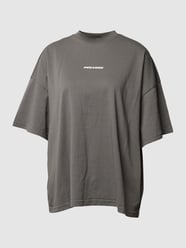 Oversized T-Shirt mit Label-Print von Pegador Grau - 1