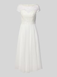 Cocktailkleid mit opulenter langer Spitzenschleppe von LUXUAR FASHION - 26