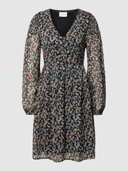 Knielanges Kleid mit Allover-Muster Modell 'FALIA' von Vila Schwarz - 32