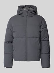Kurtka puchowa z kapturem o kroju regular fit model 'Jorve' od JACK & JONES - 45