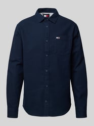 Koszula flanelowa o kroju regular fit z kieszenią na piersi od Tommy Jeans - 7