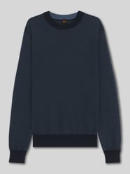 Sweter o kroju regular fit z dzianiny z mieszanki bawełny i kapoku model ‘KLAPOK’ od BOSS Orange - 40