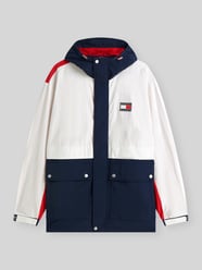 kurtka w kroju regular fit z nylonu z naszywką z logo od Tommy Jeans - 26