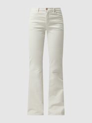 Bootcut Samthose mit Stretch-Anteil Modell 'Vic' von Raffaello Rossi Weiß - 35