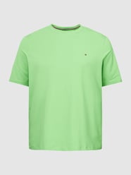 T-shirt PLUS SIZE model ‘STRETCH’ od Tommy Hilfiger Big & Tall Zielony - 40