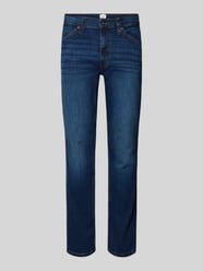 Straight Fit Jeans mit Label-Patch Modell 'TRAMPER' von Mustang Blau - 16
