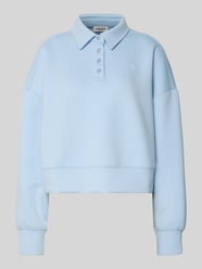 Sweter o krótkim kroju z dodatkiem wiskozy od GUESS Jeans - 3