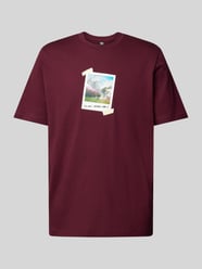 T-Shirt mit Motiv-Print von ADIDAS SPORTSWEAR Bordeaux - 18
