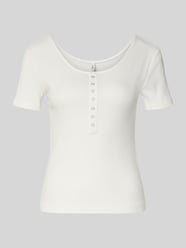 T-shirt o kroju slim fit z mieszanki bawełny model 'SIMPLE' od ONLY - 20