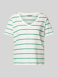 T-Shirt mit V-Ausschnitt Modell 'LINDA' von Mango Weiß - 13