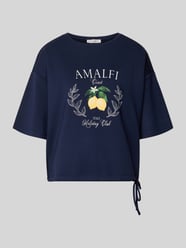 t-shirt o kroju relaxed fit z nadrukiem z logo od Christian Berg Woman - 34