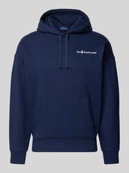 Bluza z kapturem o kroju relaxed fit z wyhaftowanym logo i kieszenią kangurka od Polo Ralph Lauren - 31