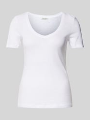 Slim Fit T-Shirt aus reiner Baumwolle mit V-Ausschnitt von Marc O'Polo - 26