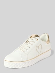 Sneakersy z fakturowanym wzorem od Marco Tozzi - 4