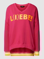 Sweatshirt met statementprint, model 'L(I)EBE!' van miss goodlife Roze - 17
