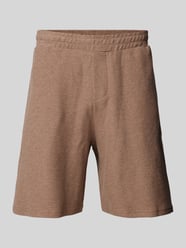 Regular Fit Sweatshorts mit Strukturmuster von REVIEW Beige - 39