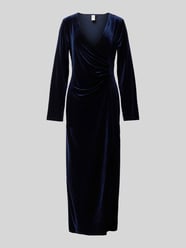 Maxikleid mit V-Ausschnitt Modell 'SIVA' von YAS - 1