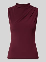 Koszulka o kroju shaped fit bez rękawów Model „MADISON” od PIECES - 9