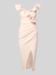 Sukienka midi o kroju slim fit z rozcięciem (rozporkiem) od Lipsy Fuksjowy - 35