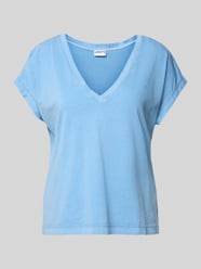 T-Shirt mit geripptem V-Ausschnitt von Jake*s Casual - 43