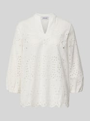 Regular Fit Bluse mit Lochstickerei von MORE & MORE - 2