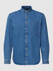 Casual Fit Jeanshemd mit Brusttasche von Jake*s Blau - 10