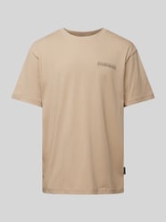 T-shirt o kroju oversized z nadrukiem z logo od Napapijri - 32